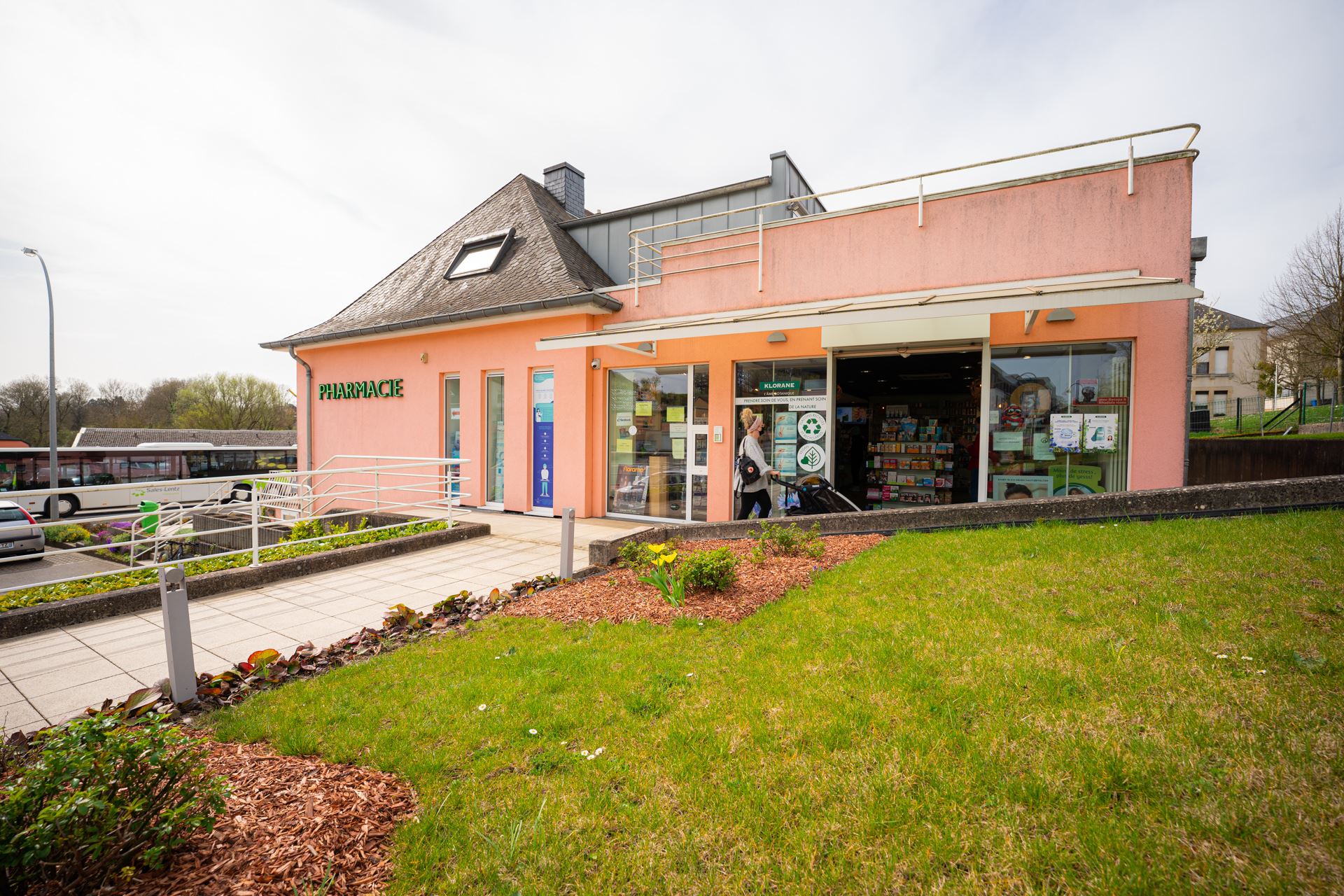 Pharmacie près de Dippach : à votre service !